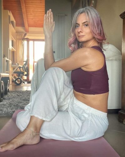 Foto sito_Yoga e CV Foto sito_Yoga e CV